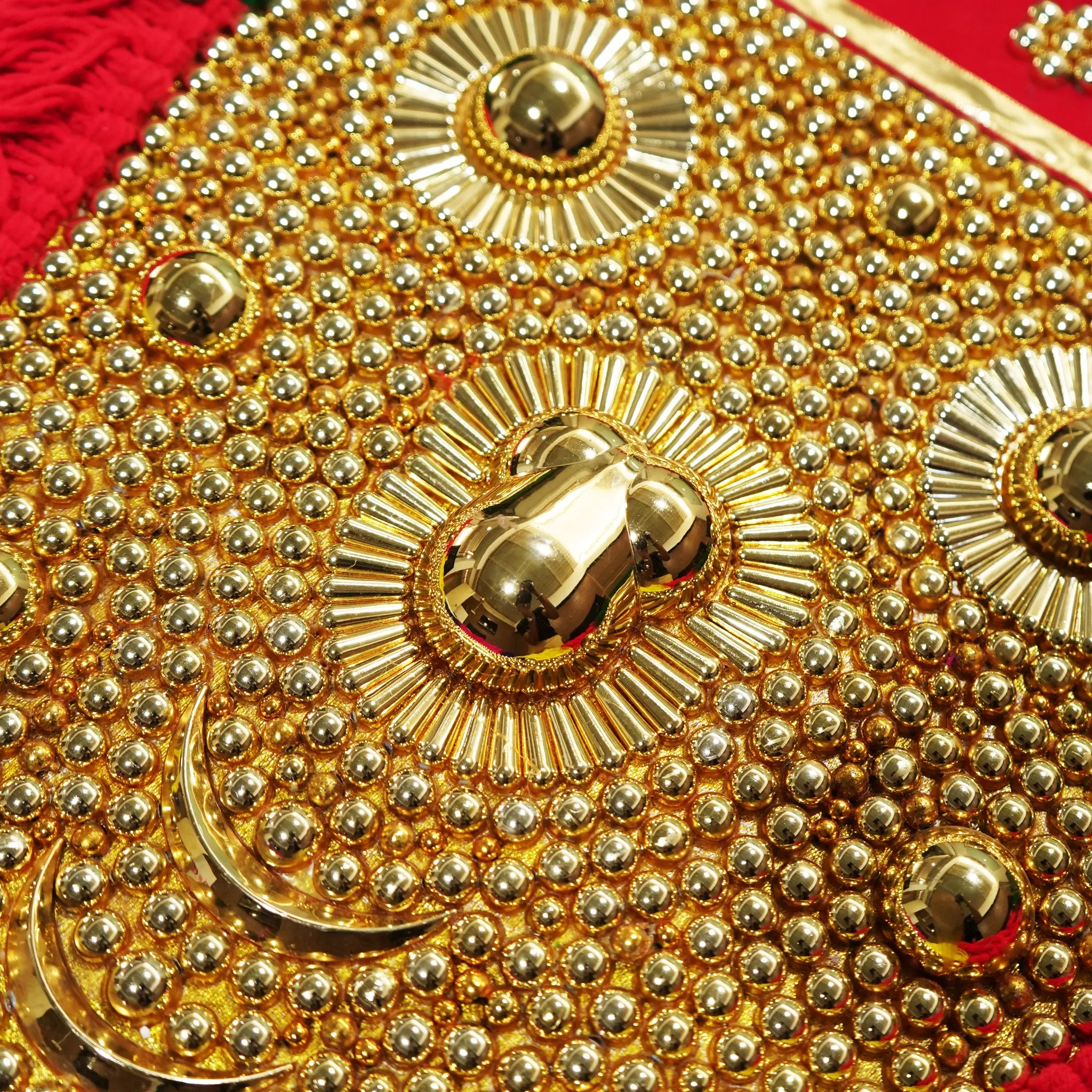 Traditional Kerala Pooram Nettipattam: Green, Red, Yellow, Blue, Pink(30 Inch)